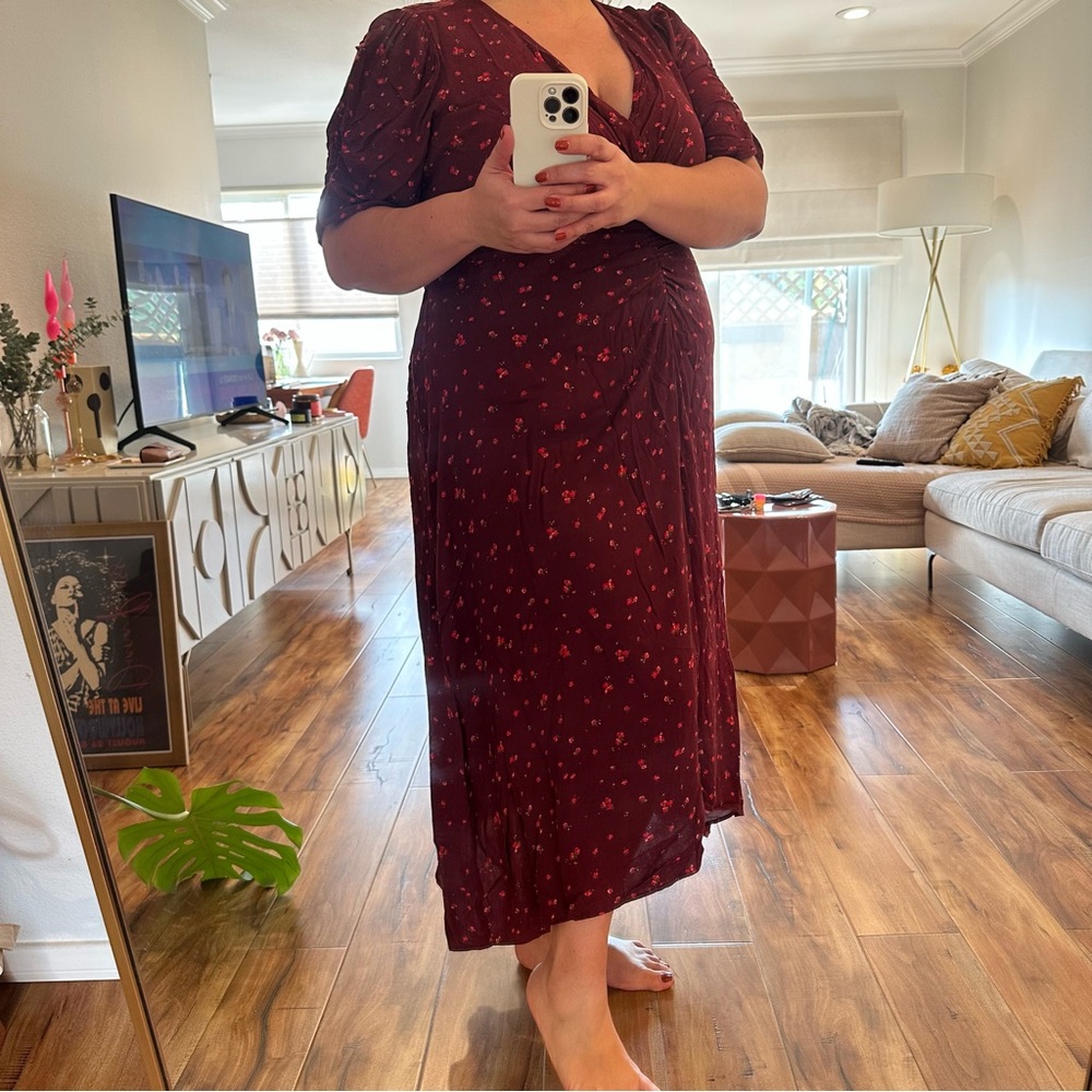 NWT Old Navy Burgundy Floral Dress with Pockets